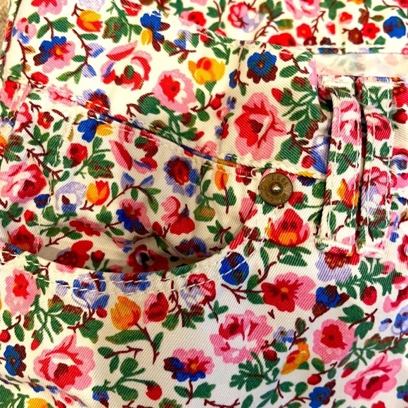 Madewell Multicolor Floral Raw Hem Mini Shorts - Picture 6 of 8